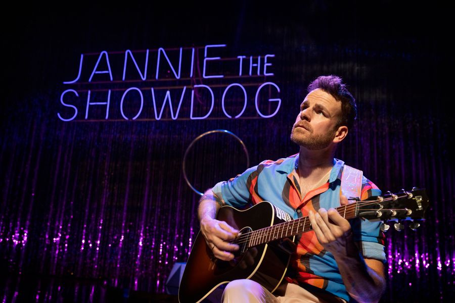 Jannie The Show Dog